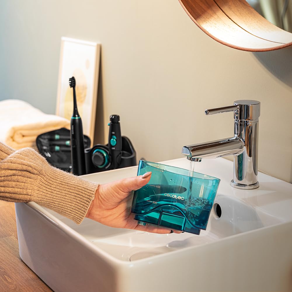 Cecotec Centro de Estación Bucal o Dental Bamba ToothCare Jet Clean. 18W, Irrigador 600ml de Capacidad, 10 Niveles de Presión, 7 Cabezales y Cepillo de Dientes Eléctrico con 5 Modos
