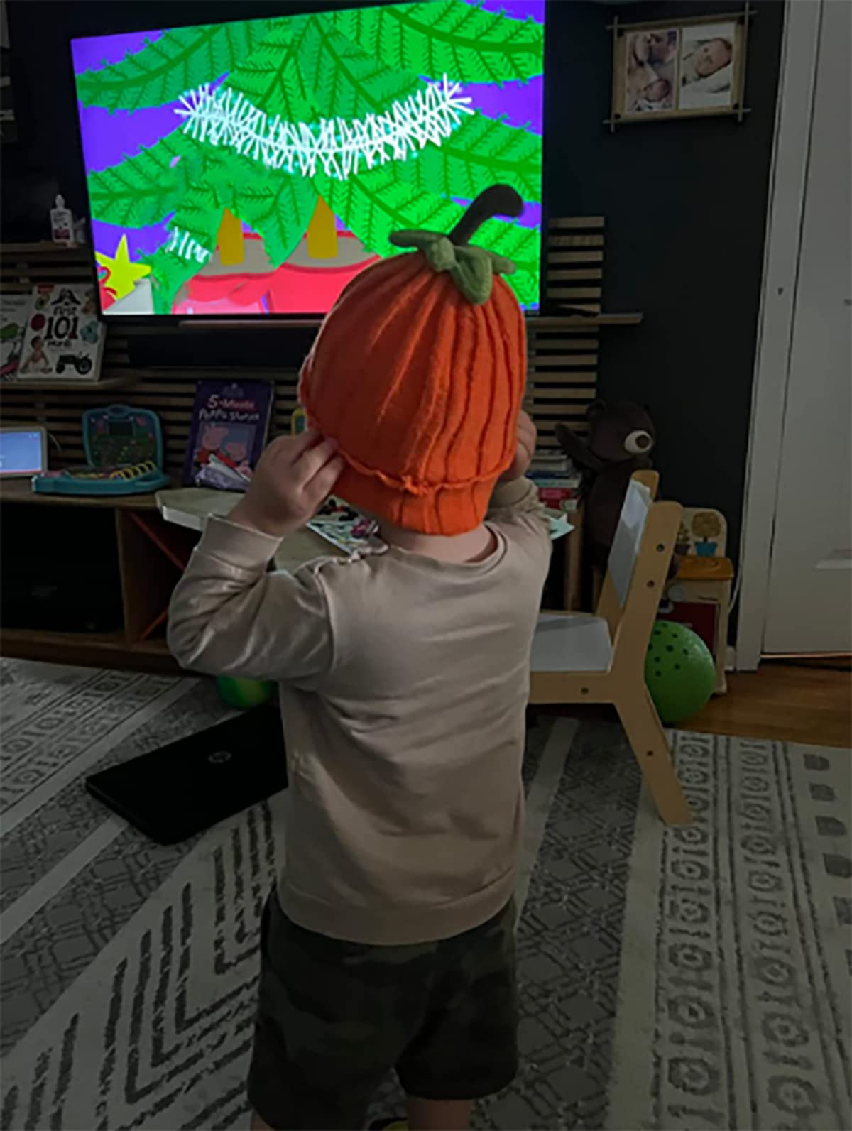 Gorro de punto grueso de invierno para bebés, niños y niñas, suave, cálido, lindo gorro de calabaza de Navidad, naranja/fiesta de bloques, talla única