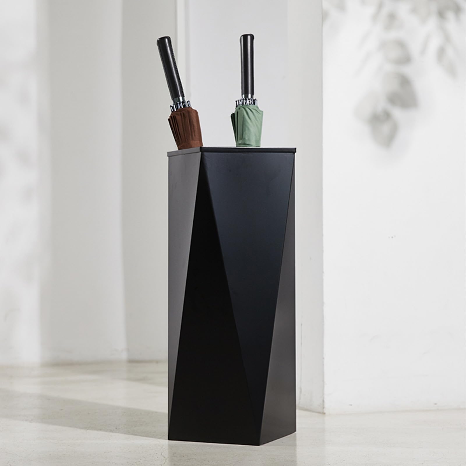 GHHVFEC Metal Umbrella Stand with Large Capacity and Easy Draining Modern Rectangular Organizer for Entryway