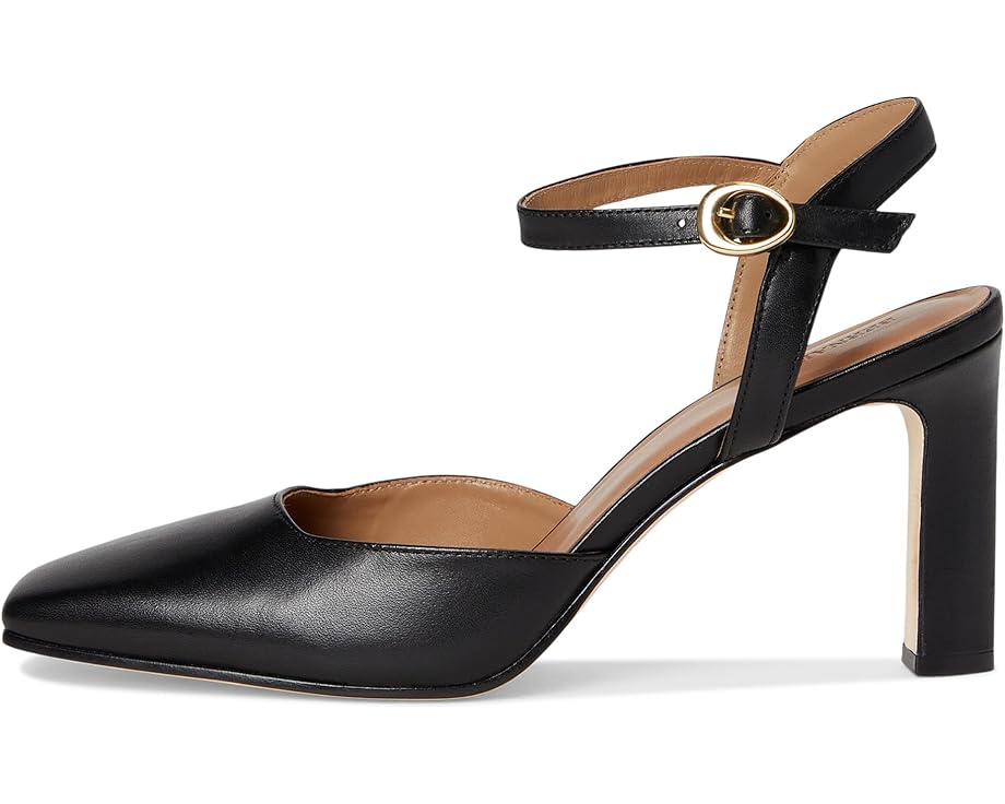 Bernardo Gama - Left View