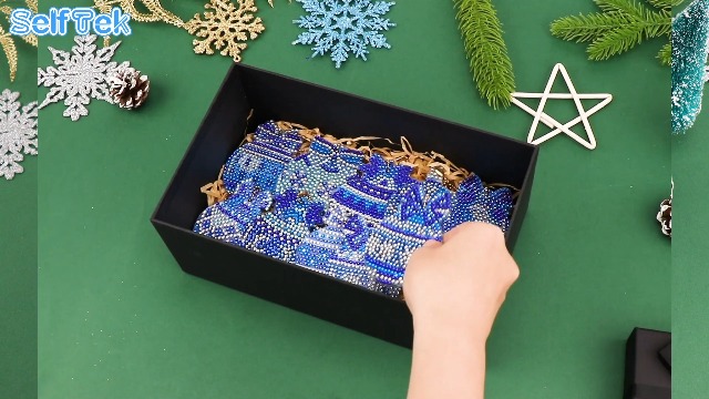 MHwan 12 Pezzi Portachiavi Natalizi 5D Diamond Painting Natale, Diamond Painting Portachiavi Natale, Possono Essere Appesi Su Alberi di Natale, Scatole Regalo e Biglietti di Auguri