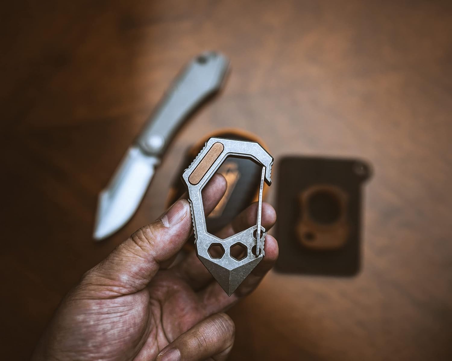 KeyUnity KU02 Titanium EDC 7 in 1 Multi-tool Carabiner Keychain, Wrench, Screw Bit Driver, Pry Bar, Screwdriver Combo