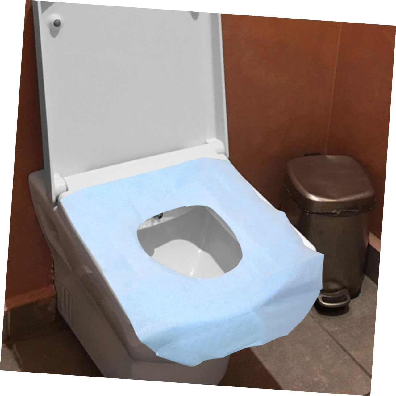 30pcs Disposable Toilet Seat Covers Travel Toilet Pads for Cleanliness Airports Hotels Hospitals Portable Convenient Bathroom