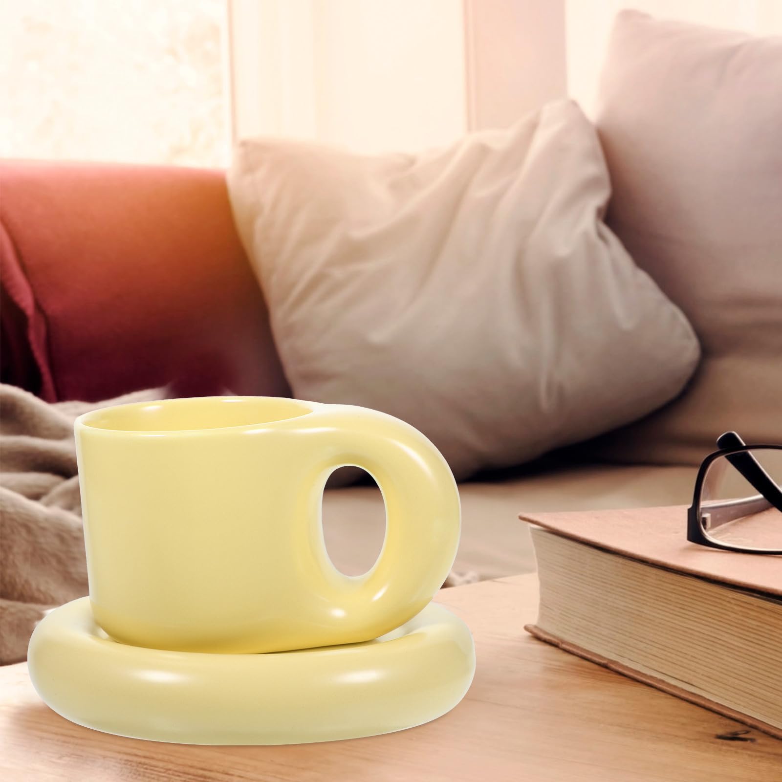 300ml Keramik Kaffeebecher mit Untertasse Niedliche Tasse Gelb Glatt und Grate für Büro und Zuhause Stilvolles Nordisches Design