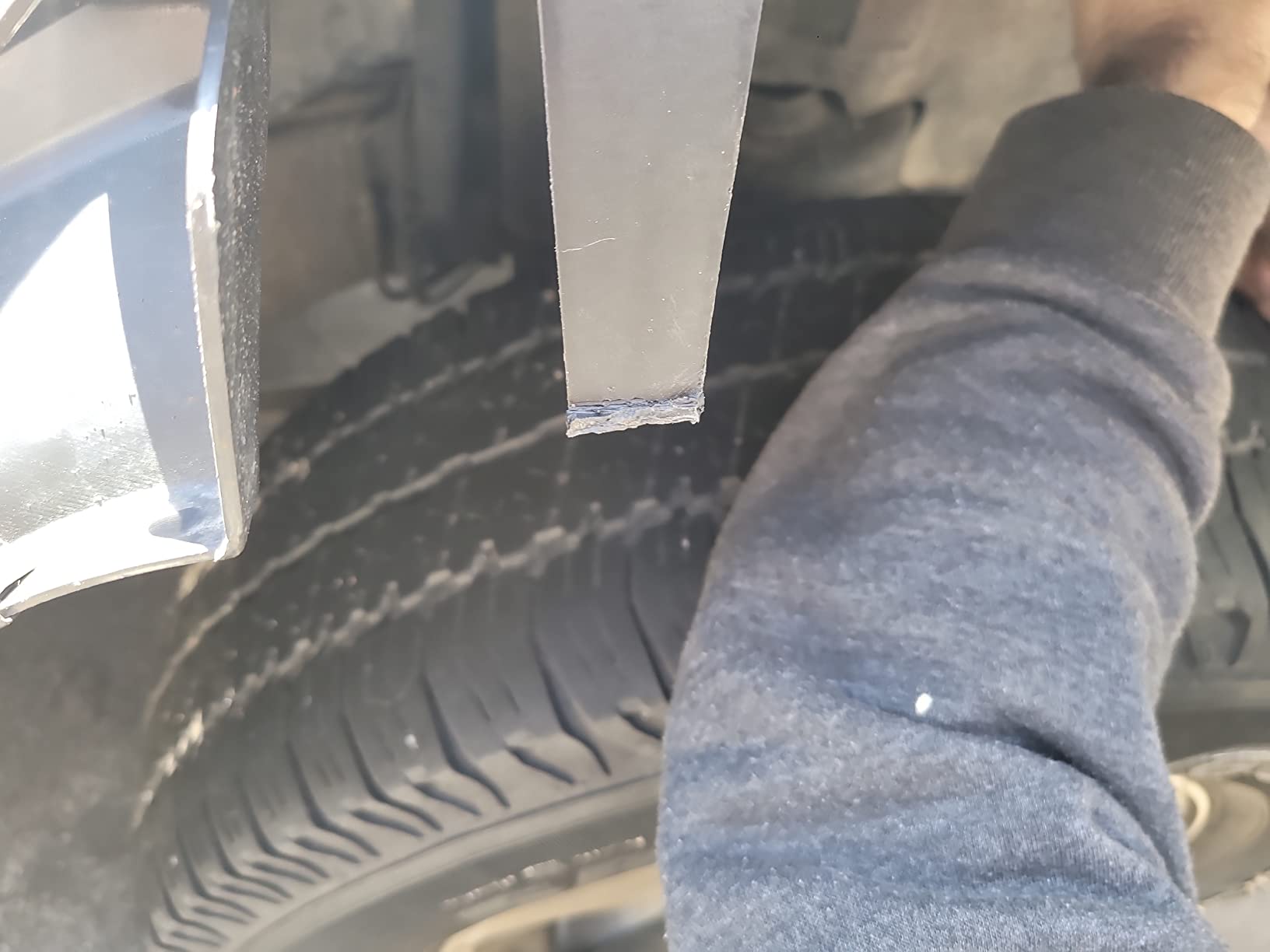 RH Passenger Side Fender Flare Bracket For 2007-2018 Jeep Wrangler – OEM Fit #CH1245100