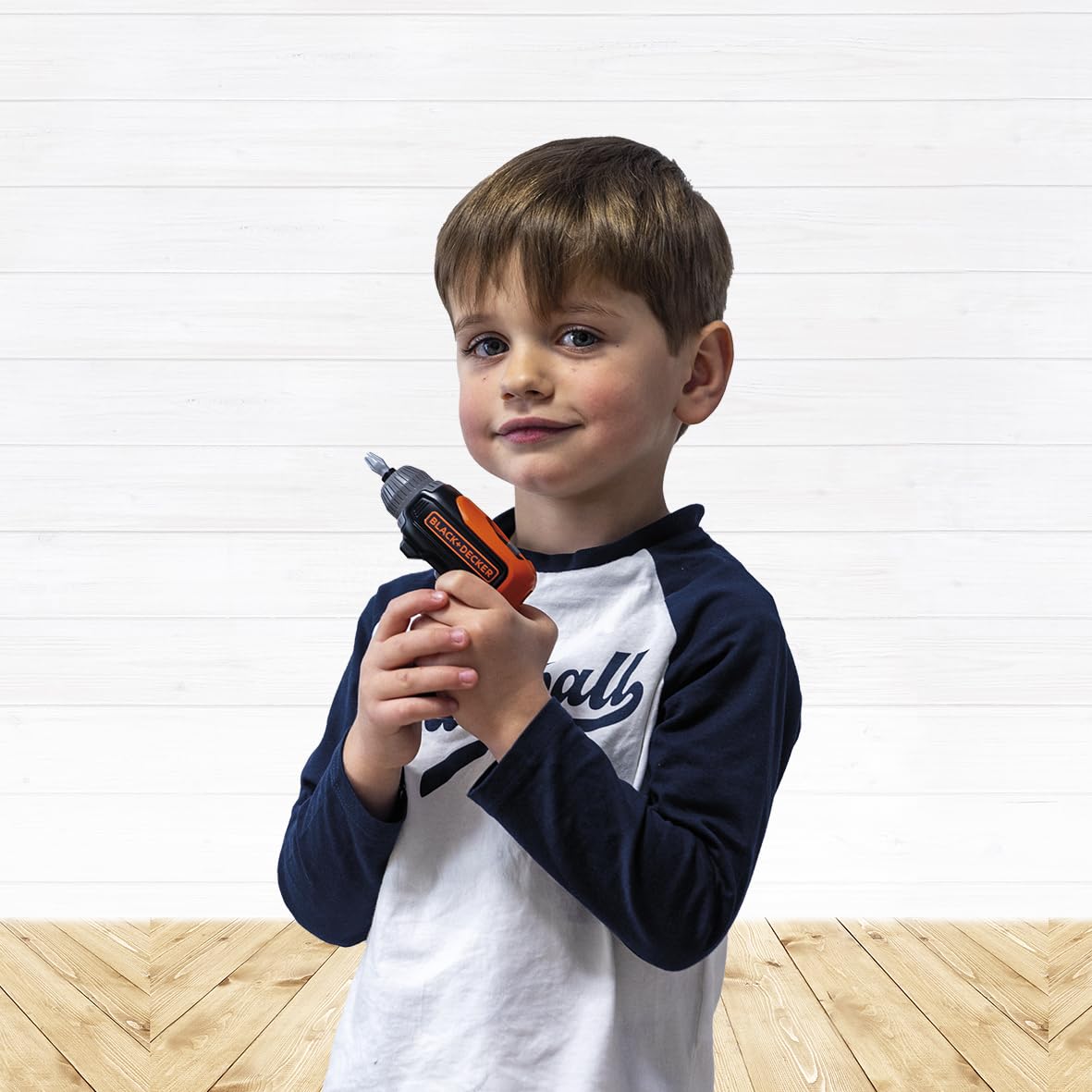 Smoby - Black+Decker - Camion Bricolo - Accessori Inclusi - Rimorchio - Maniglia per Il Trasporto - Gru da Costruzione - dai 3 Anni