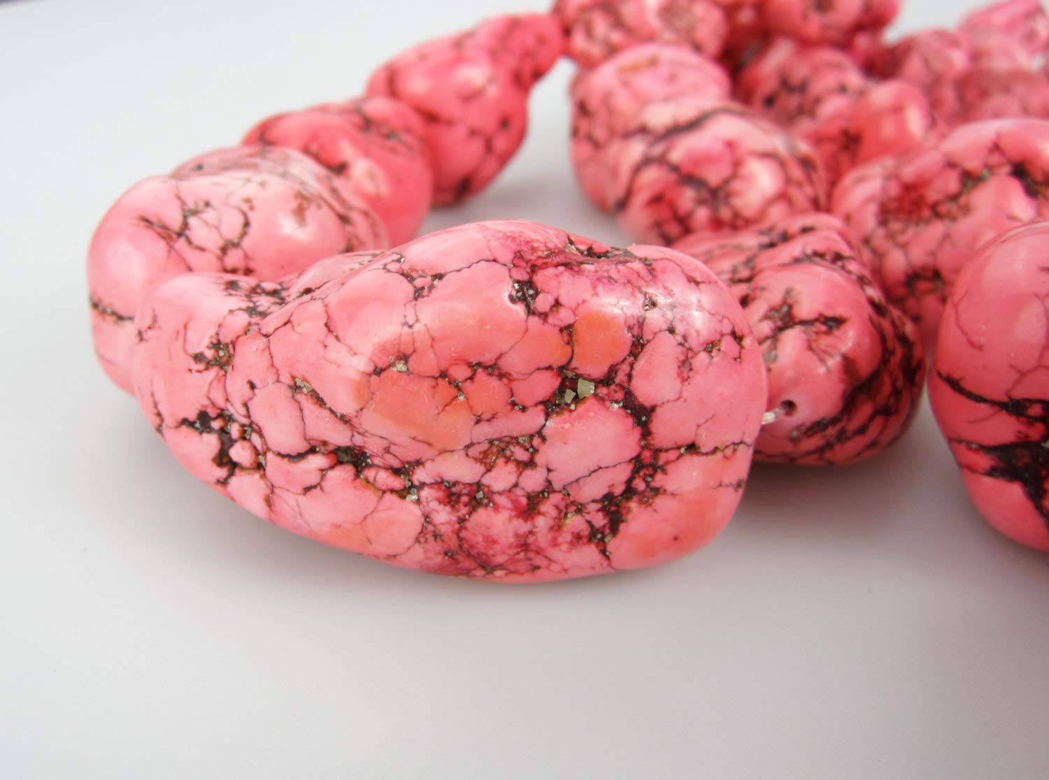 JM Design Hot Pink Turquoise Graduated Nugget Size Approx 18x25mm-33x55mm 15pcs per Strand for Jewelry Making, Arts and Craft