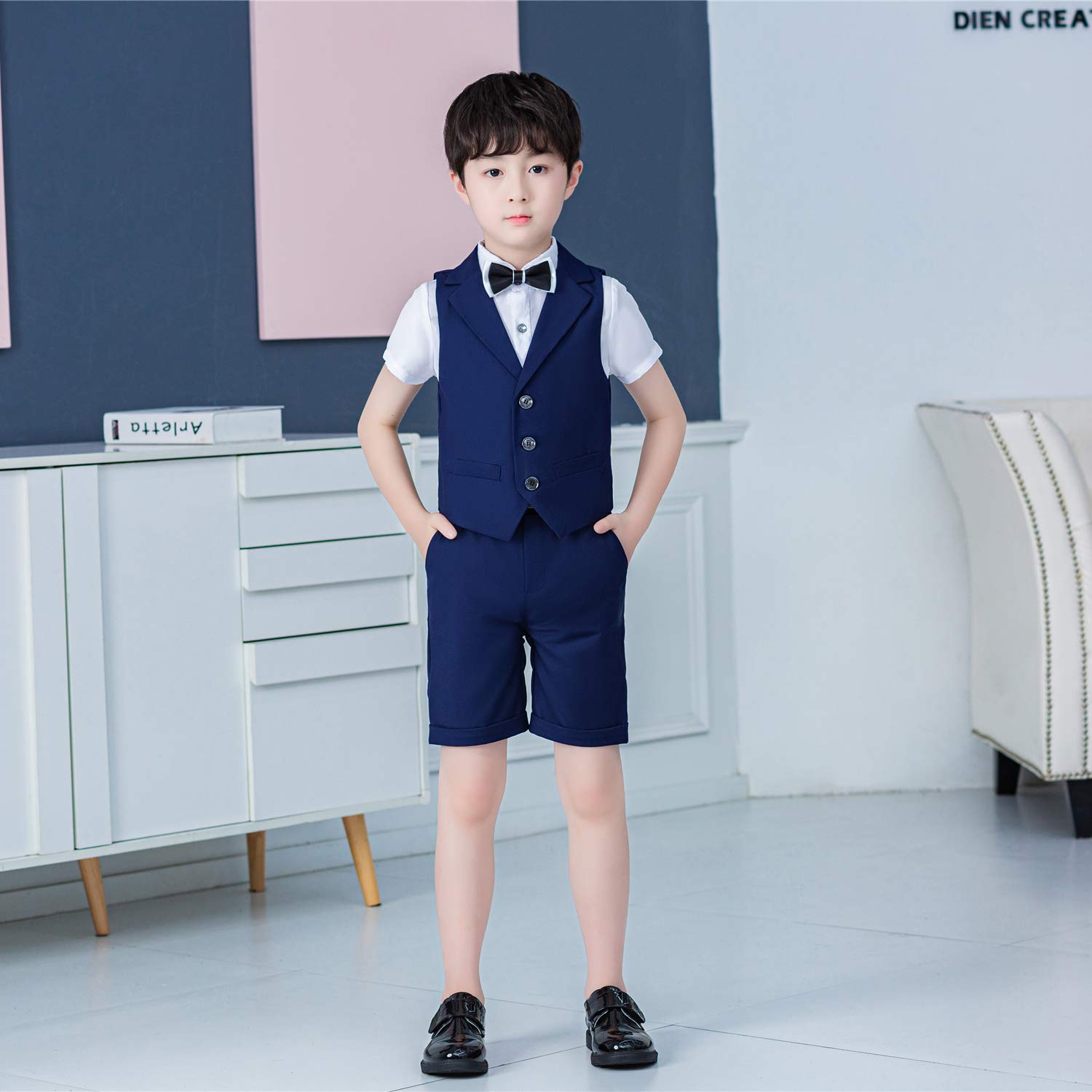 LOLANTA 4 Pezzi Bambini Ragazzi Abbigliamento Set Camicia + Papillon + Gilet + Pantaloni, Ragazzo Gentleman Nozze Smoking Cerimonia