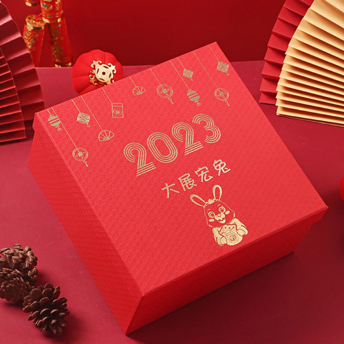 PRETYZOOM 3 Pz Confezione Di Capodanno 2023 Favore Decorazioni Dell'anno Caramelle Dell'anno Scatole Bianche Per Deposito Natalizio Adesivo Caramelle Anno Lunare Adornare Rosso Carta