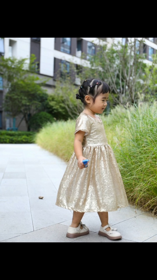 Tween Girls' Mesh Layered Hem Sequin Party Dress