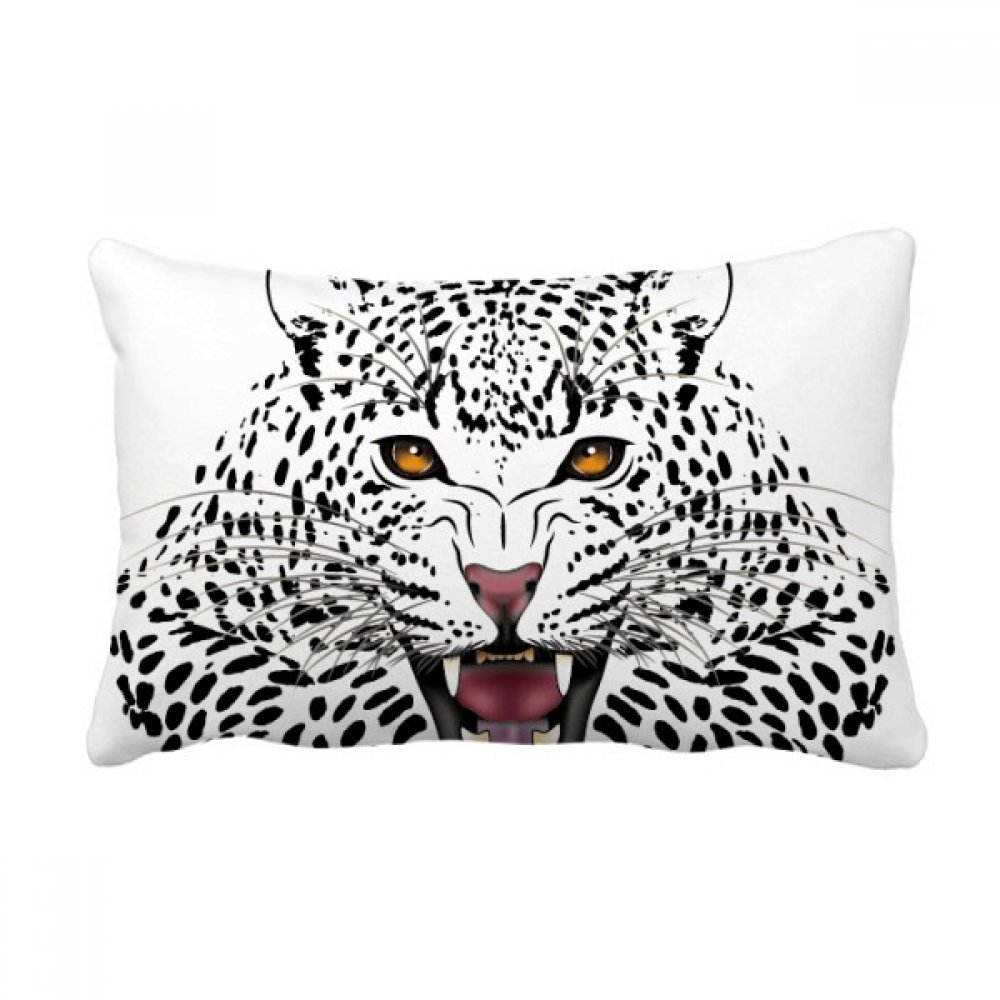 Coussin tigre imprimé haute définition pour décorer un canapé chic