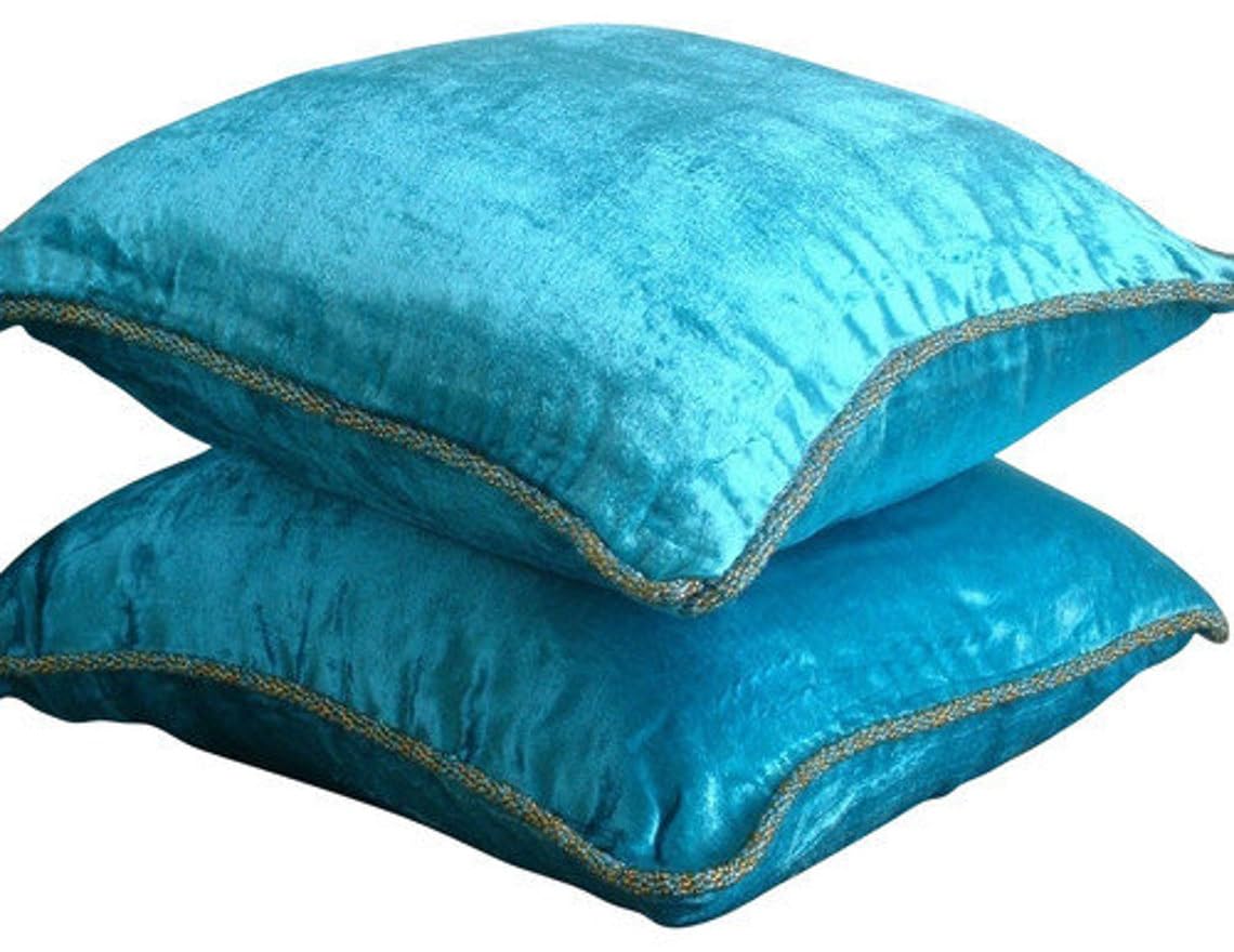 The HomeCentric Turquoise Blue Euro Pillow Sham, Contemporary Solid Throw Pillow Case, Pack of 2, 65x65 cm (26"x26") Decorative Euro Sham, Velvet Square Cushion Case, Solid Color - Turquoise Shimmer