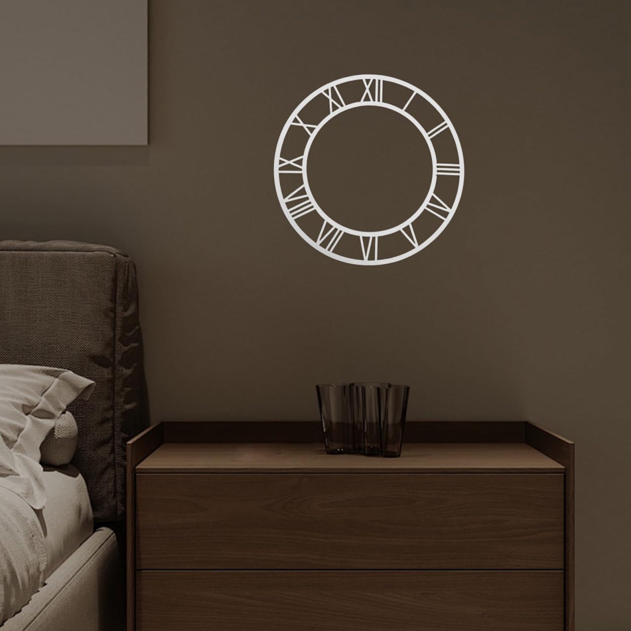 VALICLUD Horloge murale acrylique cadran rond 25,4 cm argent chiffres romains bricolage horloge murale autocollant pour salon hôtel entrée décoration