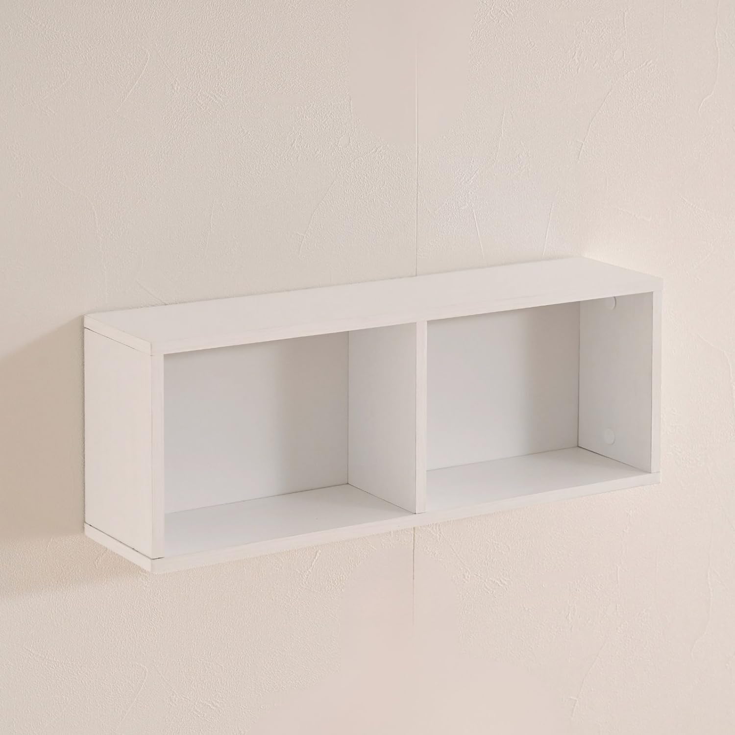 Amazon｜[山善] ウォールシェルフ 壁掛け棚 完成品 文庫本ラック