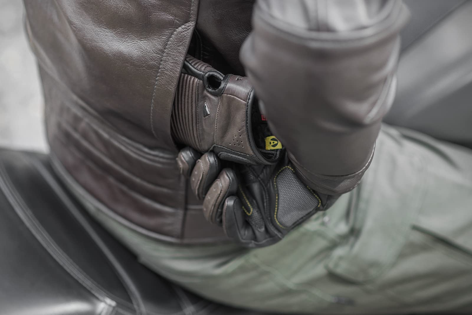 SHIMA Blake Motorbike Jackets for Men Back Protector Shoulder Elbow Armour Riding Leather Motorcycle Jacket Summer Bikers Ventilated — view 8