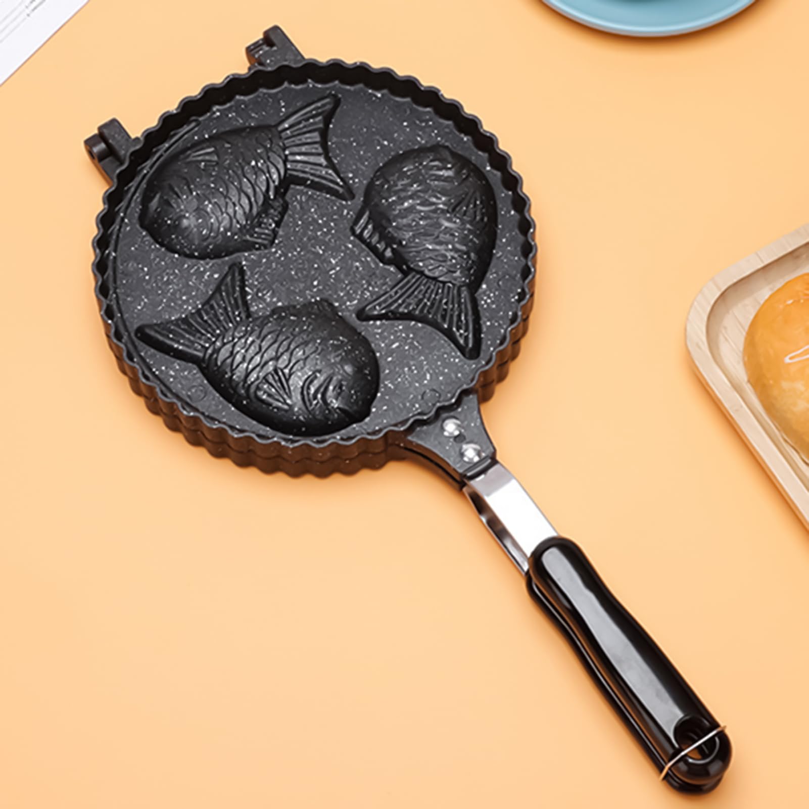 Macchina per waffle a forma di pesce, in alluminio antiaderente con manico lungo, per cucinare in cucina, robusta padella antiaderente per waffle, elettrodomestici per mercato notturno, colazione