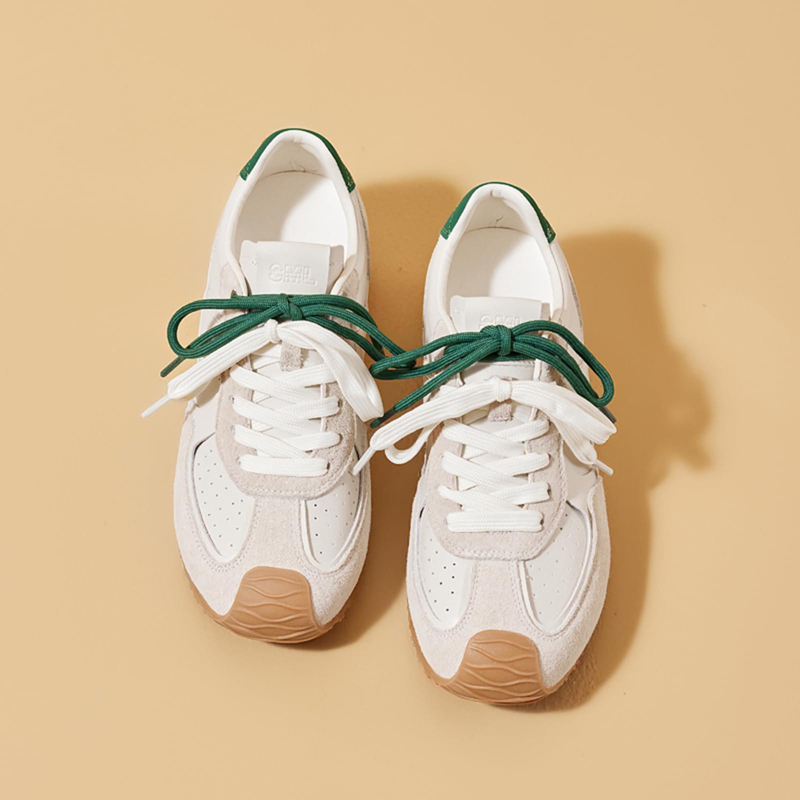 Modne buty sportowe damskie buty na co dzień - beżowe i czerwone
