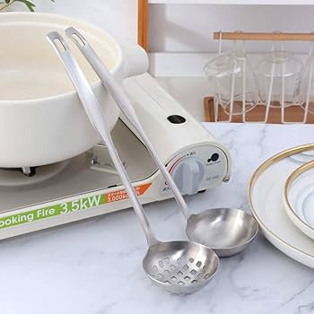 アンティーク　スターリングシルバーの穴開きレードル アンティーク スターリングシルバーの穴開きレードル