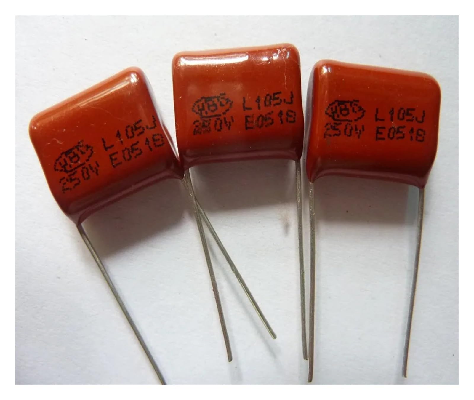 AARTERZZA 50pcs CBB 105 250V 105J CL21 1uF 1000nF P15 Metallized Polypropylene Film Capacitor