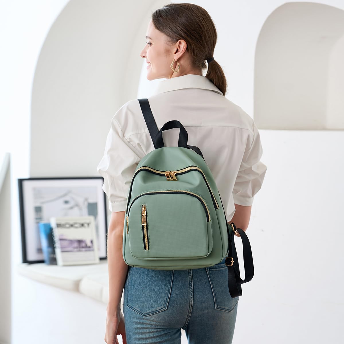 Damen Mini Rucksack Wasserdichte Nylon Klein Anti-Diebstahl Daypack beiläufige Spielraum Tagesrucksack Mädchen Schultertaschen (LightGreen)