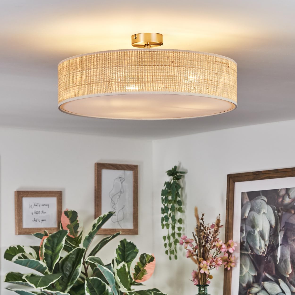 HOFSTEIN Deckenleuchte Foggia, Deckenlampe aus Metall/Rattan/Stoff/Kunststoff in Nickel-matt/Naturfarben/Weiß, runde Boho Leuchte (Ø 50 cm), E27, Esszimmer, Wohnzimmer, Schlafzimmer, Küche, Flur