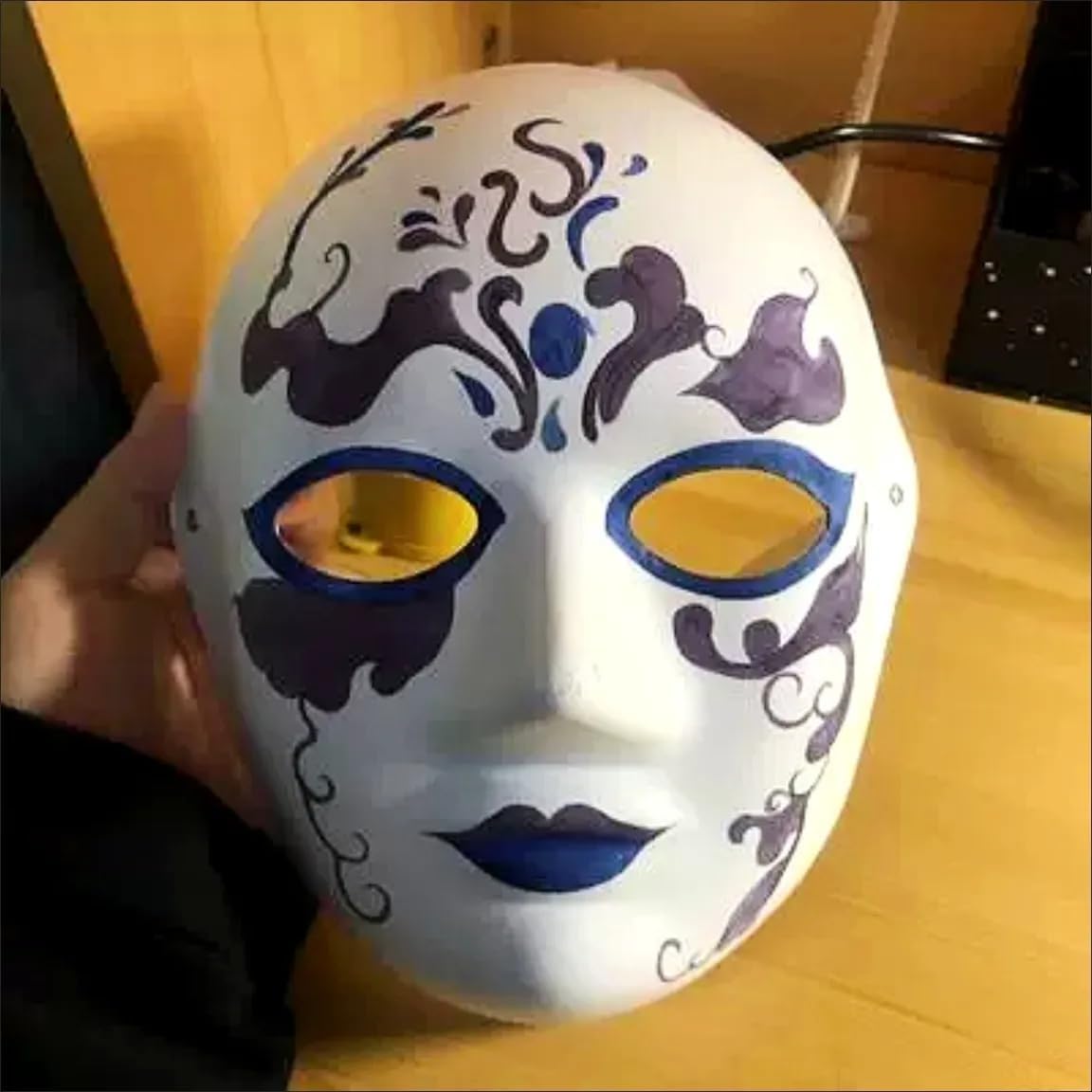 ALVOGIMOR 6 Pack Paper Mache Mask-(3 Large+3 Small) 2 Sizes Blank White Paintable Paper Mache Mask DIY Full Face Masks for Artistic Projects, Theater, Halloween