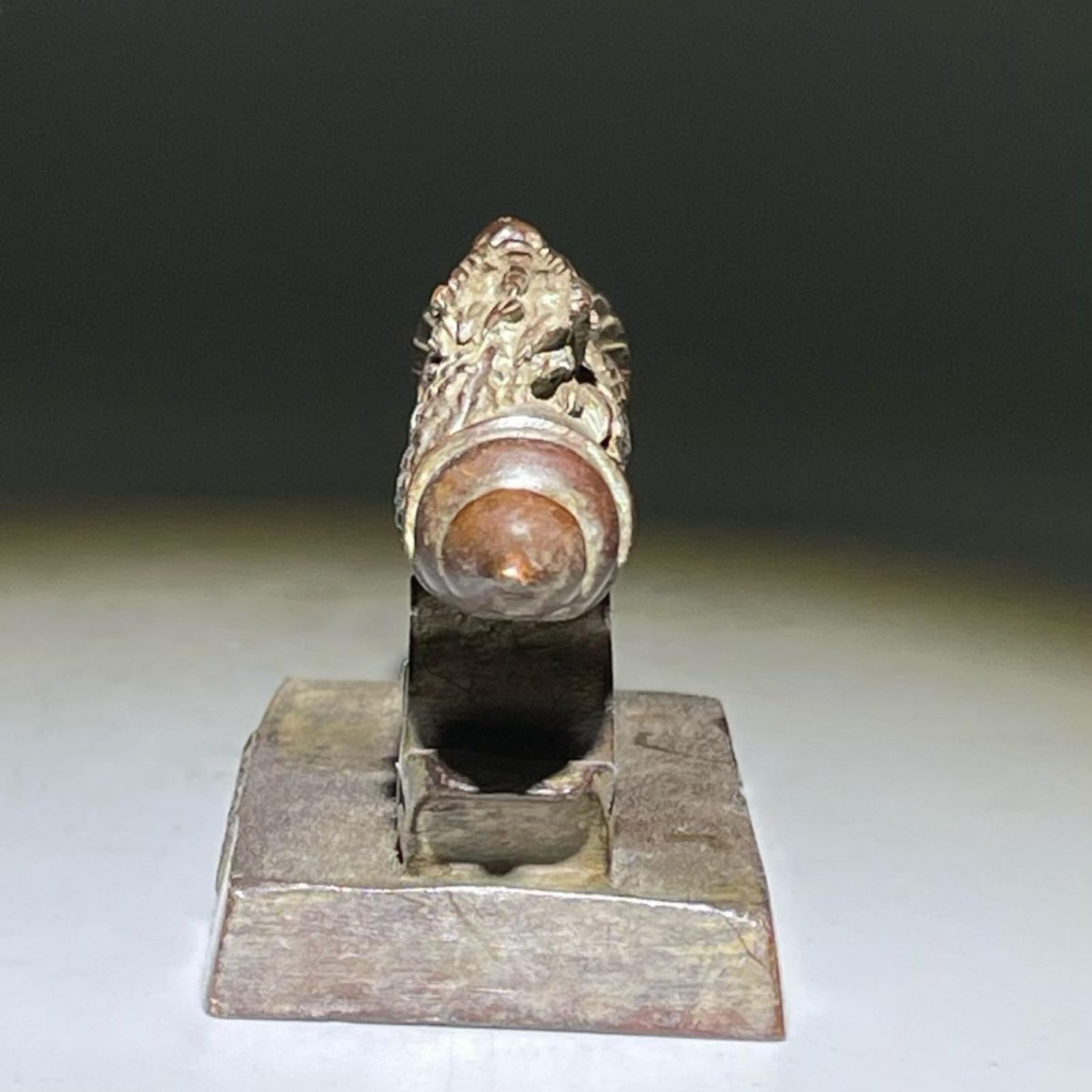 Portalápices antiguo hecho a mano, 13,5 cm y 13,5 cm, adorno de bronce