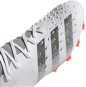 アディダス プレデター フリーク.2 HG/AG ホワイト×メタリック 25.5 アディダス プレデター フリーク.2 HG/AG ホワイト×メタリック 25.5