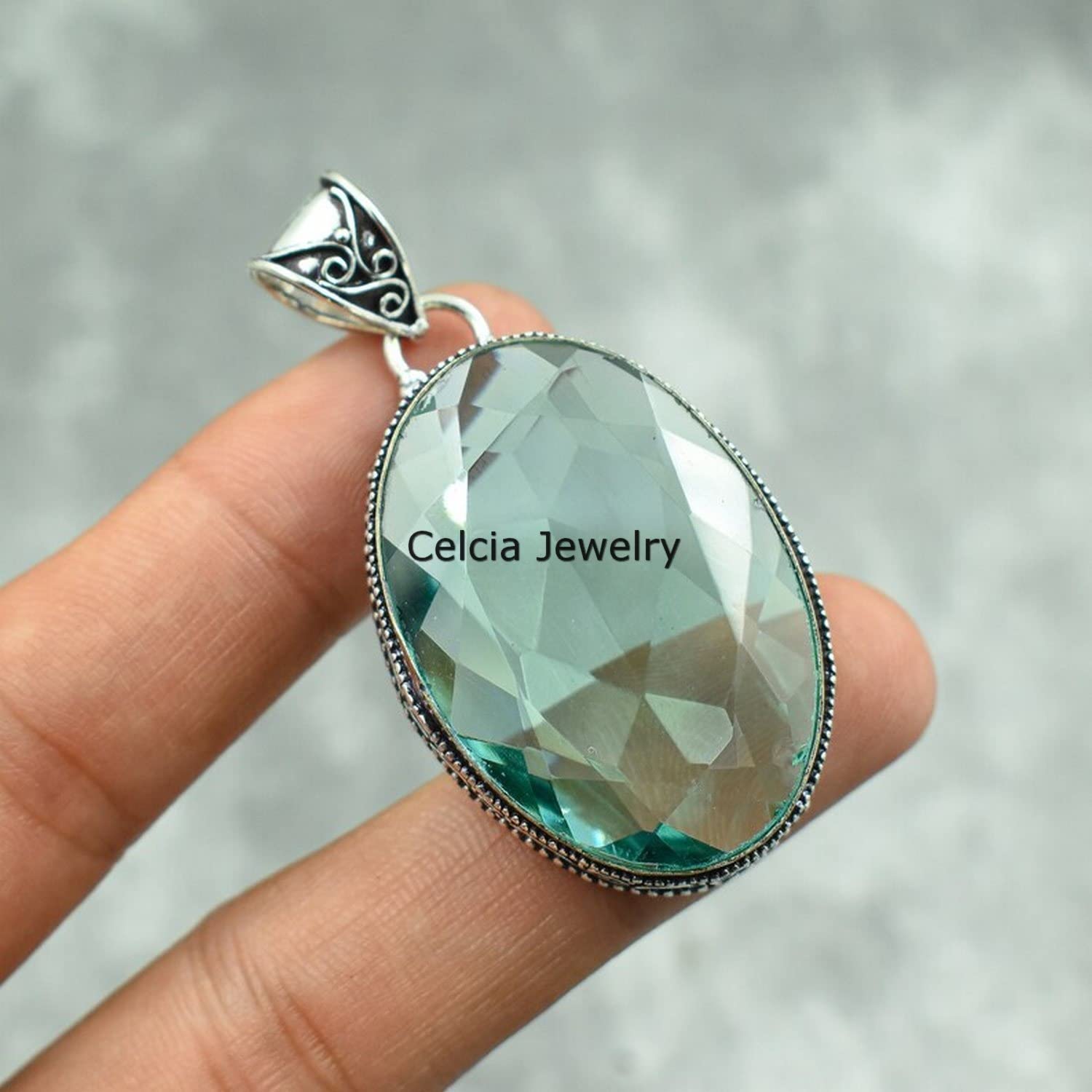 Massiver 925er Sterlingsilber-Anhänger für Damen und Herren, echter ovaler blauer Topas-Edelstein, einzigartiger handgefertigter November-Geburtsstein-Anhänger