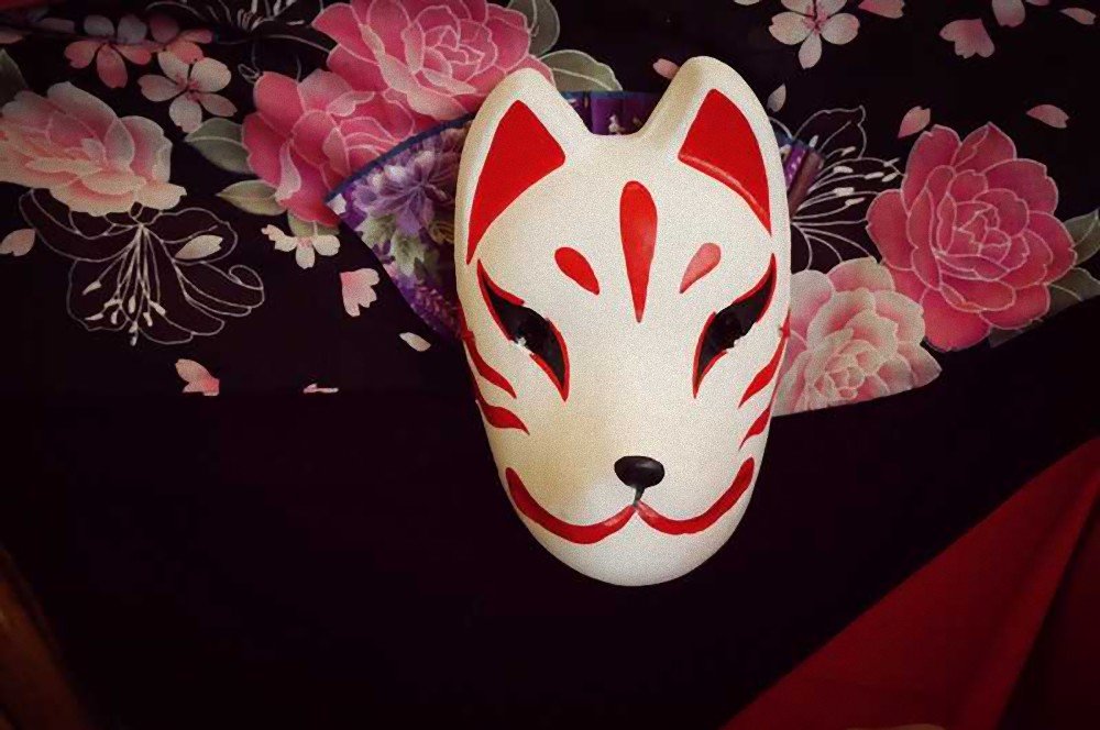 Amazon.co.jp | コスプレ 狐 手描き お面 本格石膏版 紅金紐 | ホビー 通販