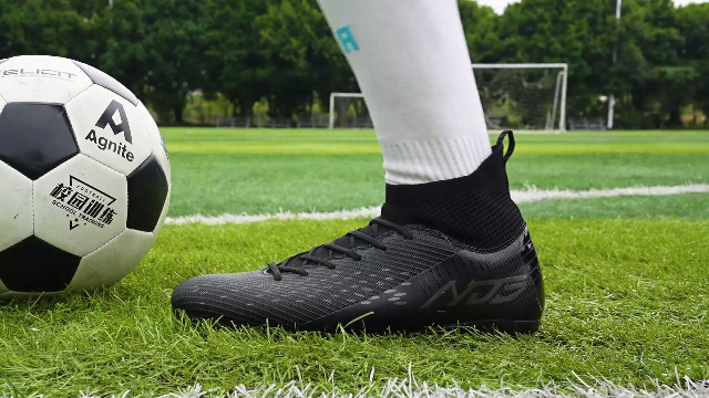 Chaussures de football : quel modèle choisir ? en avril 2025