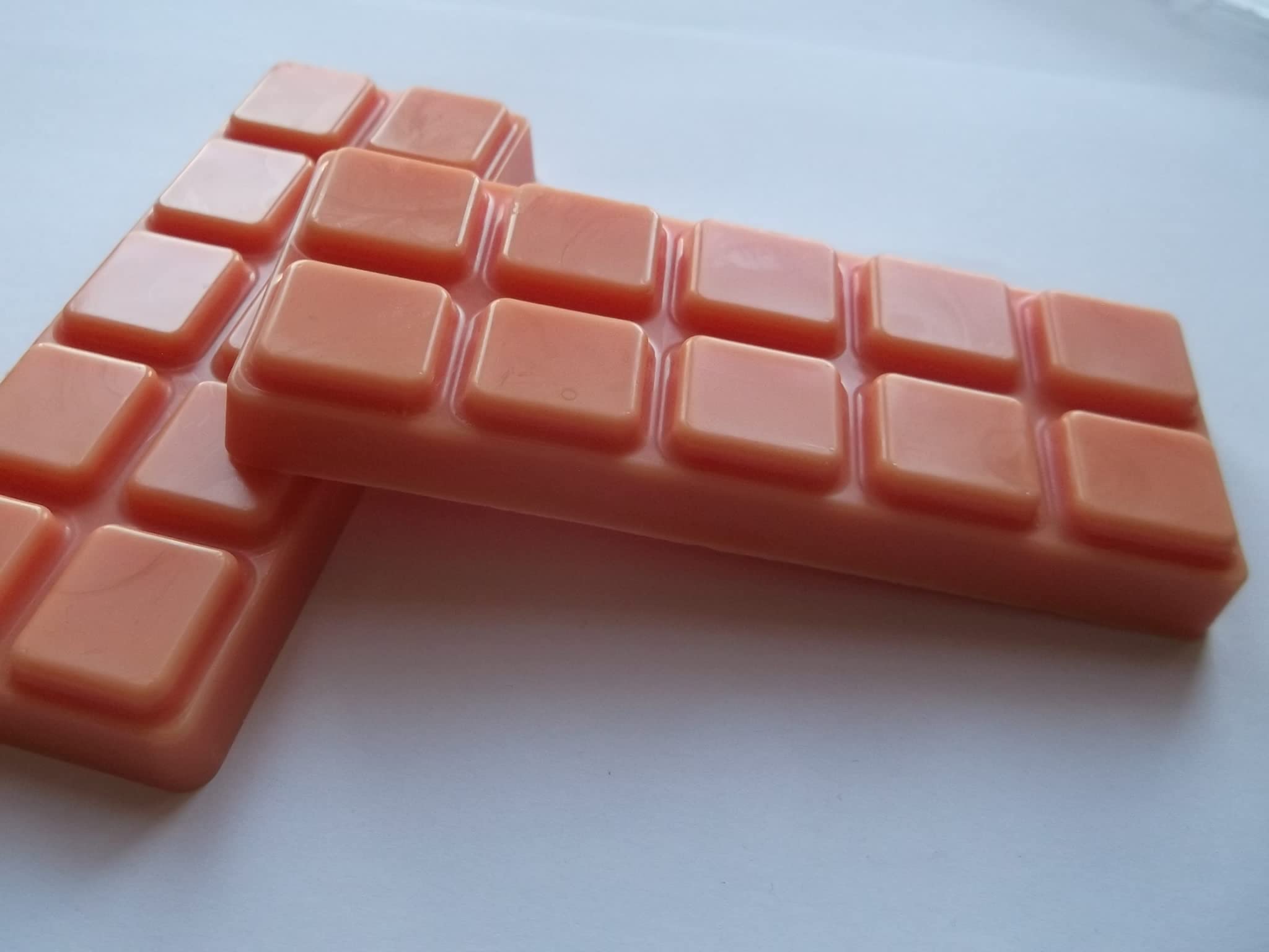 1 x 50g Passion Fruit Martini Soy Wax Melts Handmade Highly Scented Fragrance 10 Cell Snap Bars (Passion Fruit Martini, 1 Bar)