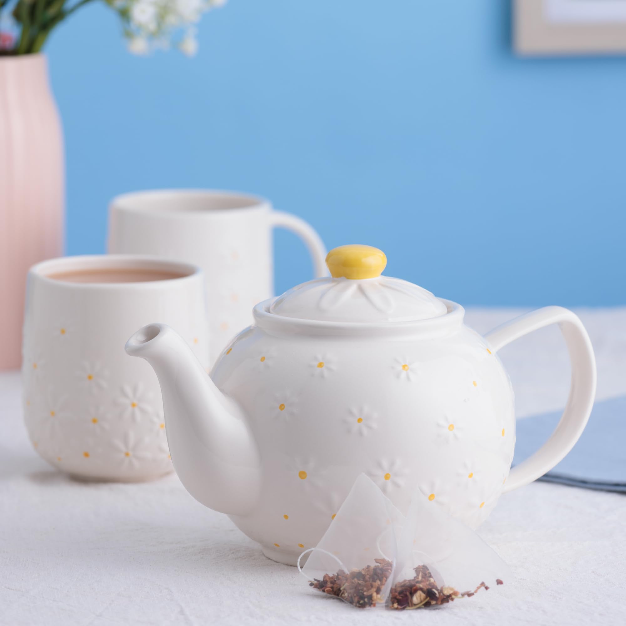 Price & Kensington Daisy Pattern Teapot, 1100ml, White with Yellow
