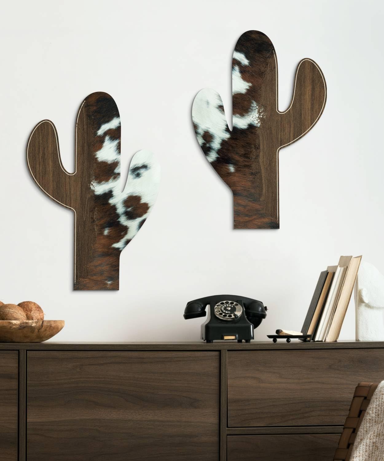 Putuo Decor Cactus Wall Decor Set of 2, Western Farmhouse Cowhide Cactus Wall Art, Rustic Cow Print Wall Hanging for Living Room Bedroom Entryway