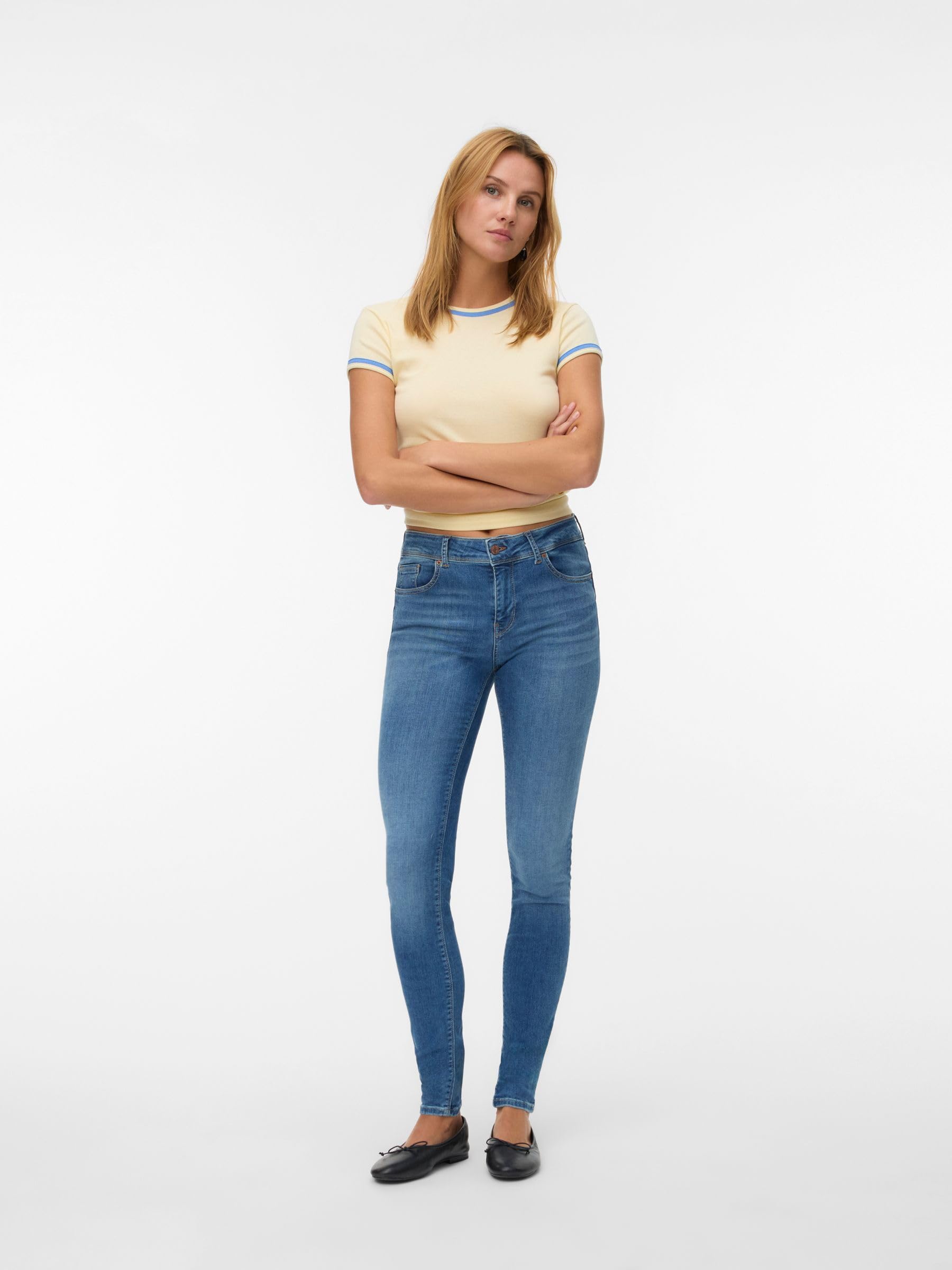 VERO MODA Female Slim Fit Jeans VMLUX Mid Rise Slim Fit Jeans