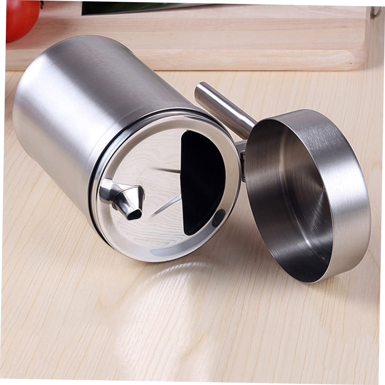 IMIKEYA 550ml Edelstahl Ölkanne Auslaufsicherer Ölspender Mit Deckel Für Küche Ölbehälter Für Olivenö Und Essig Praktische Küchenutensilien Aus 304 Edelstahl