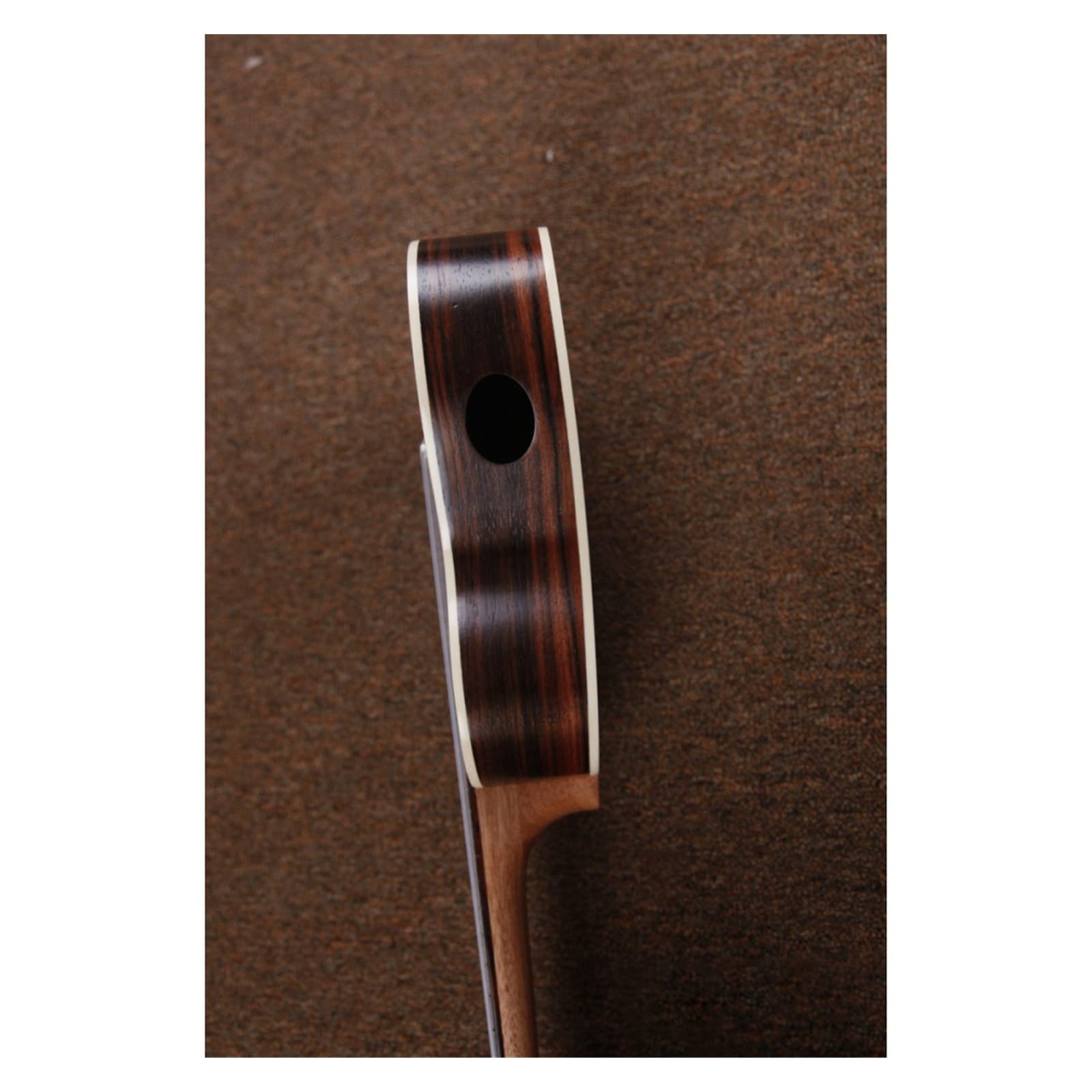 24-calowy Drewniany Ukulele Z Hebanu, Specjalny Otwór Dźwiękowy, 4-strunowy Ukulele, Mały Instrument Gitarowy Zestaw Startowy do Ukulele