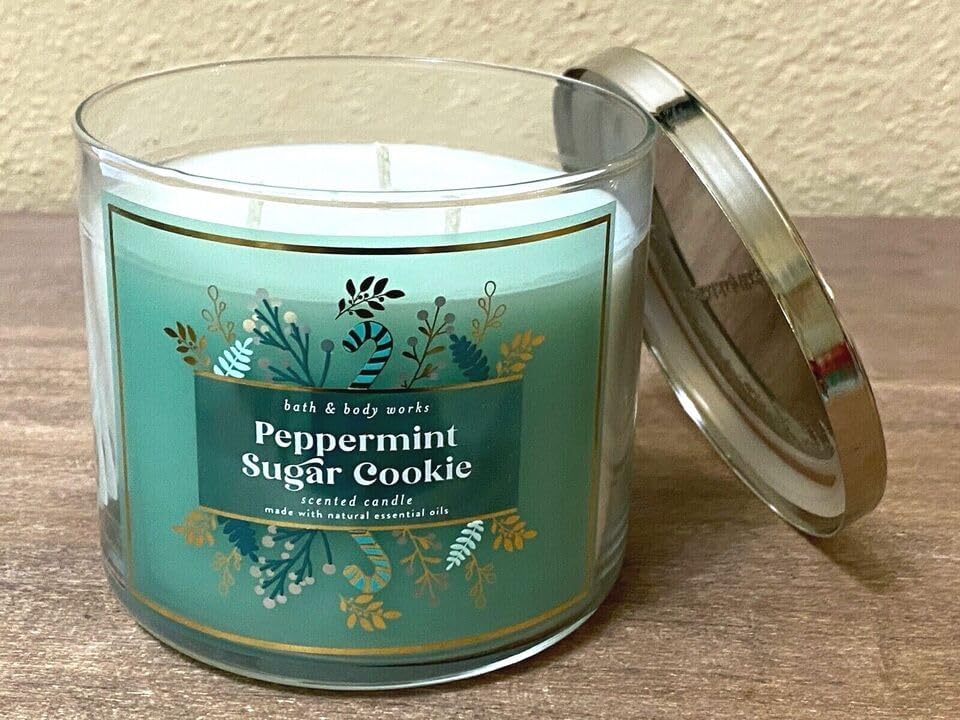 Miniatura 2 de White Barn - Bath & Body Works - Galleta de azúcar de menta - Vela de 3 mechas con aceites esenciales - 14.5 oz