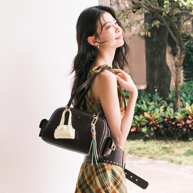 URBAN REVIVO Women’s Glossy Leather Crossbody Bag， Mini Purse Charm Handbag for Dating， Daily & Valentine‘s Gifts - Image 2