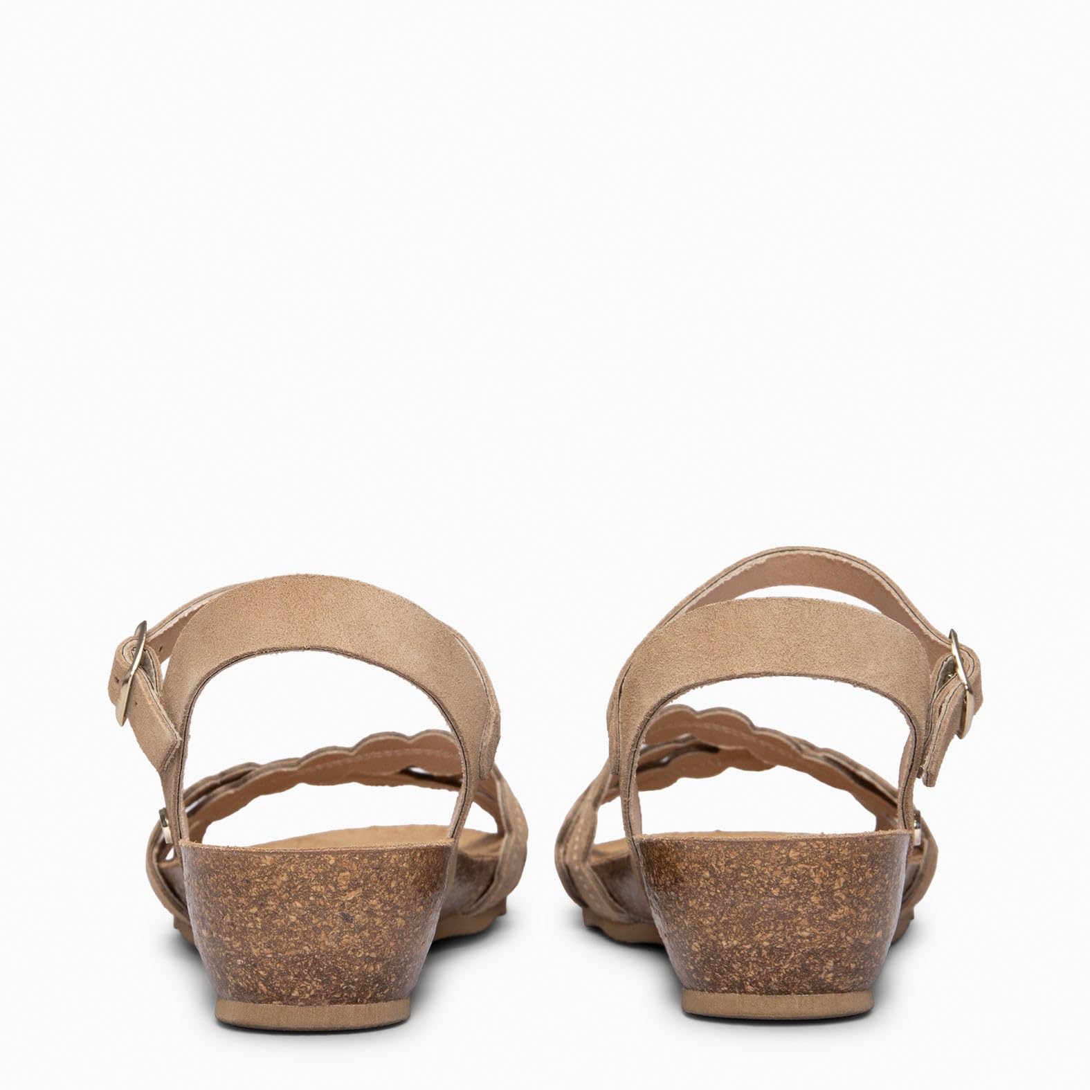 miMaO. Sandalias BIO con cuña. Fabricado en España