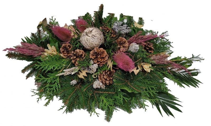 Gesteck mit Tanne Allerheiligen Grabspange Winter Friedhof