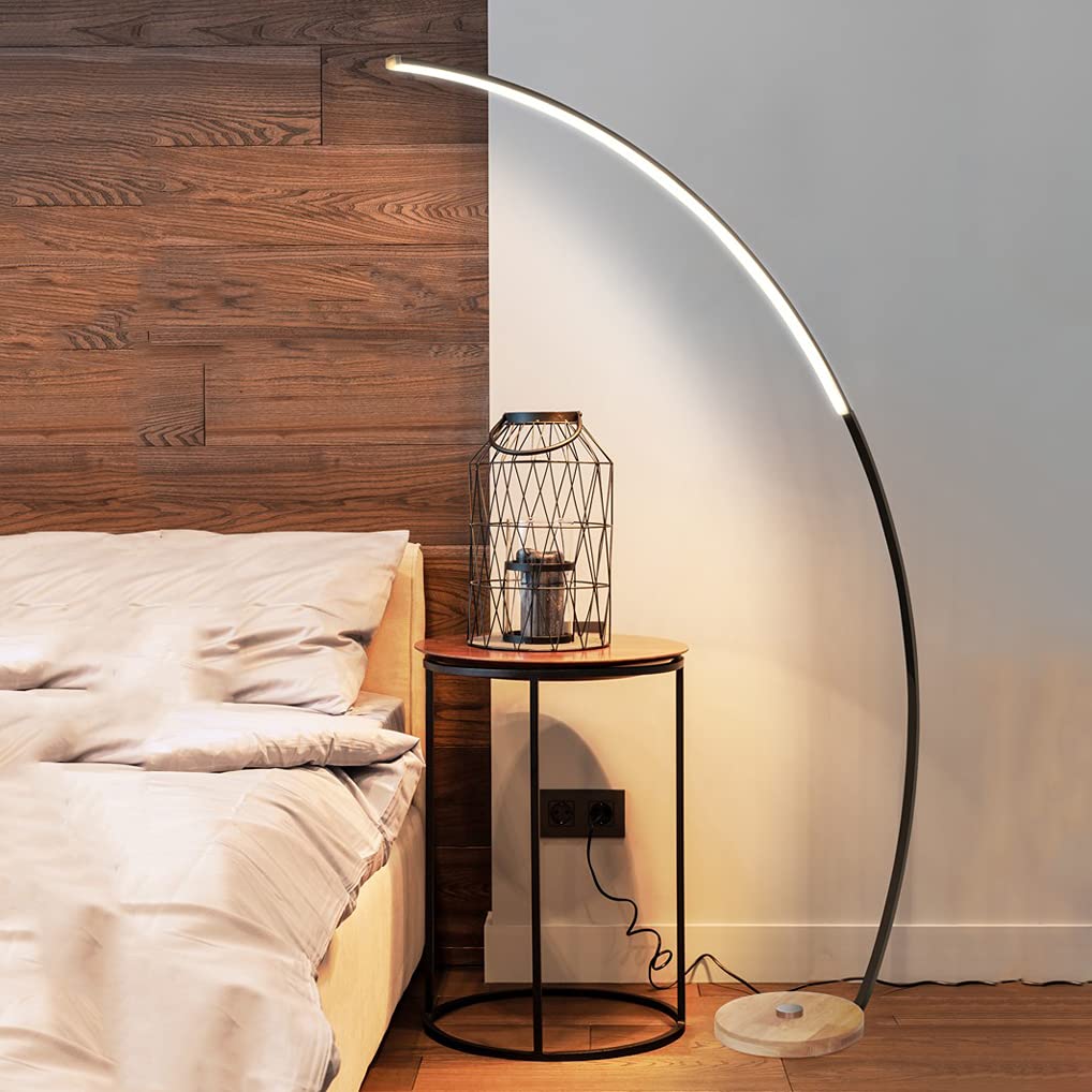 Lampadaire à Arc Avec Télécommande – RGB, 3 Spots, Dimmable, 190cm, Neuf
