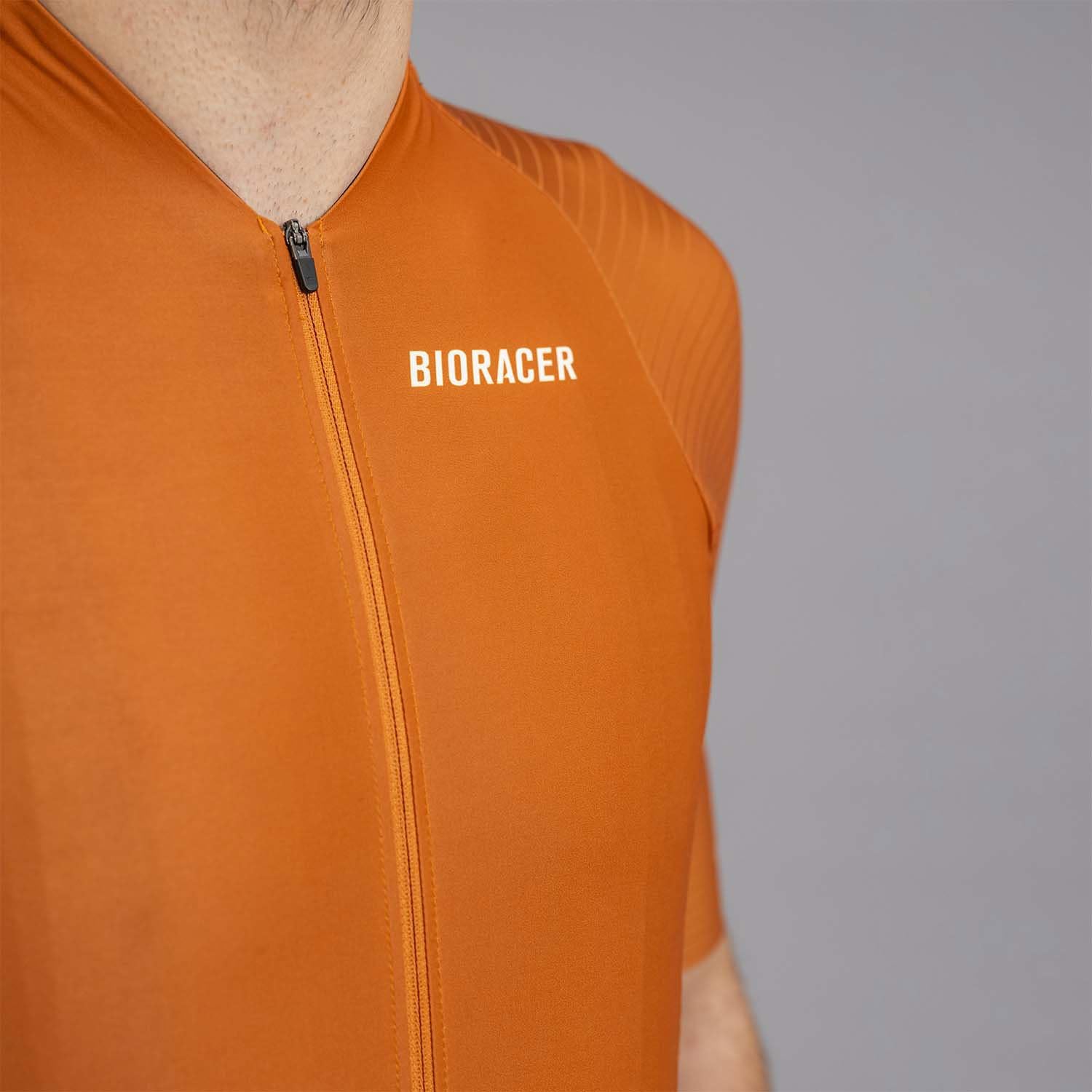 Bioracer Icon Radtrikot Sommer Herren, Rostbraun, Kurzarm, atmungsaktives Gewebe, aerodynamische Passform, Größe 3XL