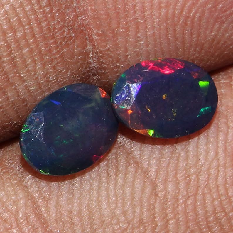 Opale noire facettée AAA | Paire de pierres précieuses ovales pour bijoux