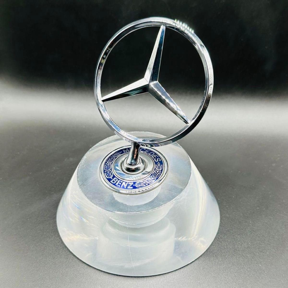 Amazon.co.jp: メルセデス ベンツ ペーパーウエイト エンブレム AMG 