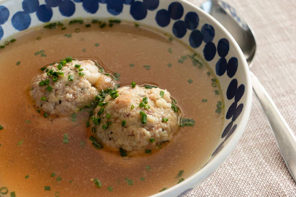 GUSTOS - 3 Packungen Speckknödel von Gustos, jeweils 4 Stück. Hergestellt nach Traditionsrezept der Südtiroler Familien, lecker und schnell zubereitet. Mit geräuchertem Speck.