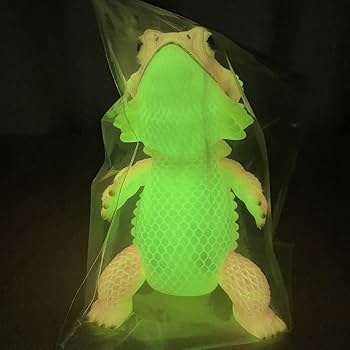 Amazon.co.jp: フトアゴン アマビエカラー ver.P 蓄光 GID ペ Amazon.co.jp: フトアゴン アマビエカラー ver.P 蓄光 GID ペ