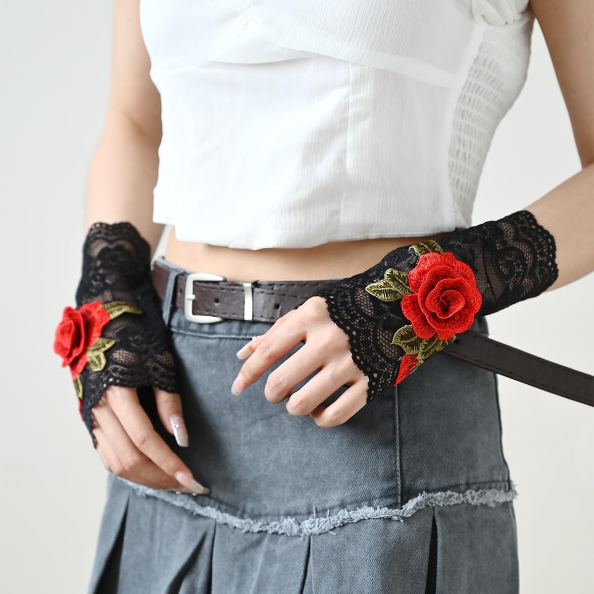 Specell Embroidered Rose Flowers Lace Fingerless Gloves for Bridal Wedding Cocktail Tea Party Evening Prom Costumes Cosplay