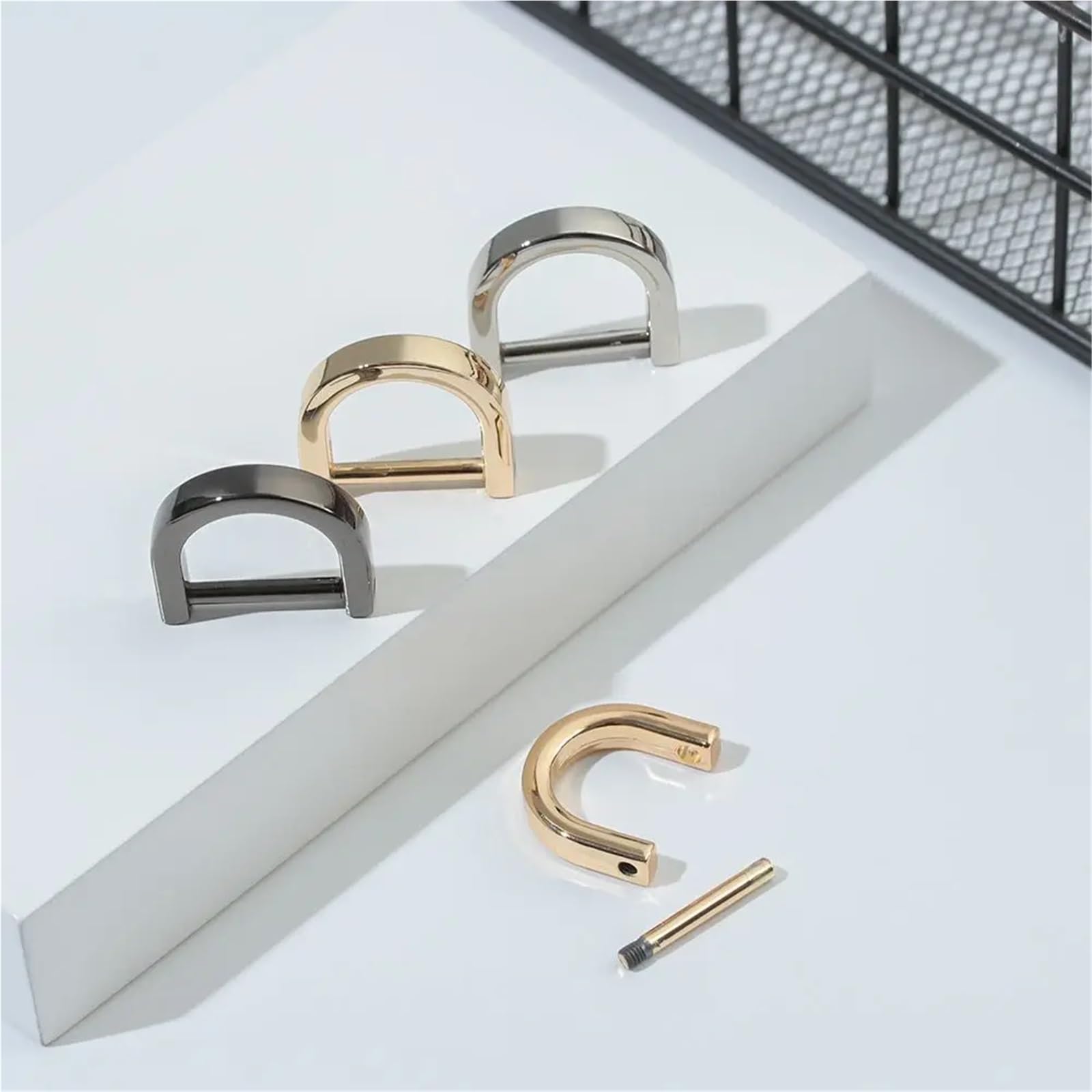 Protezioni angolari in metallo per borse, 60/150 pezzi, aperte con fibbia a vite, portachiavi, chiusura a grillo per cinghia e cinghia (oro, 150 pezzi, 16 mm)