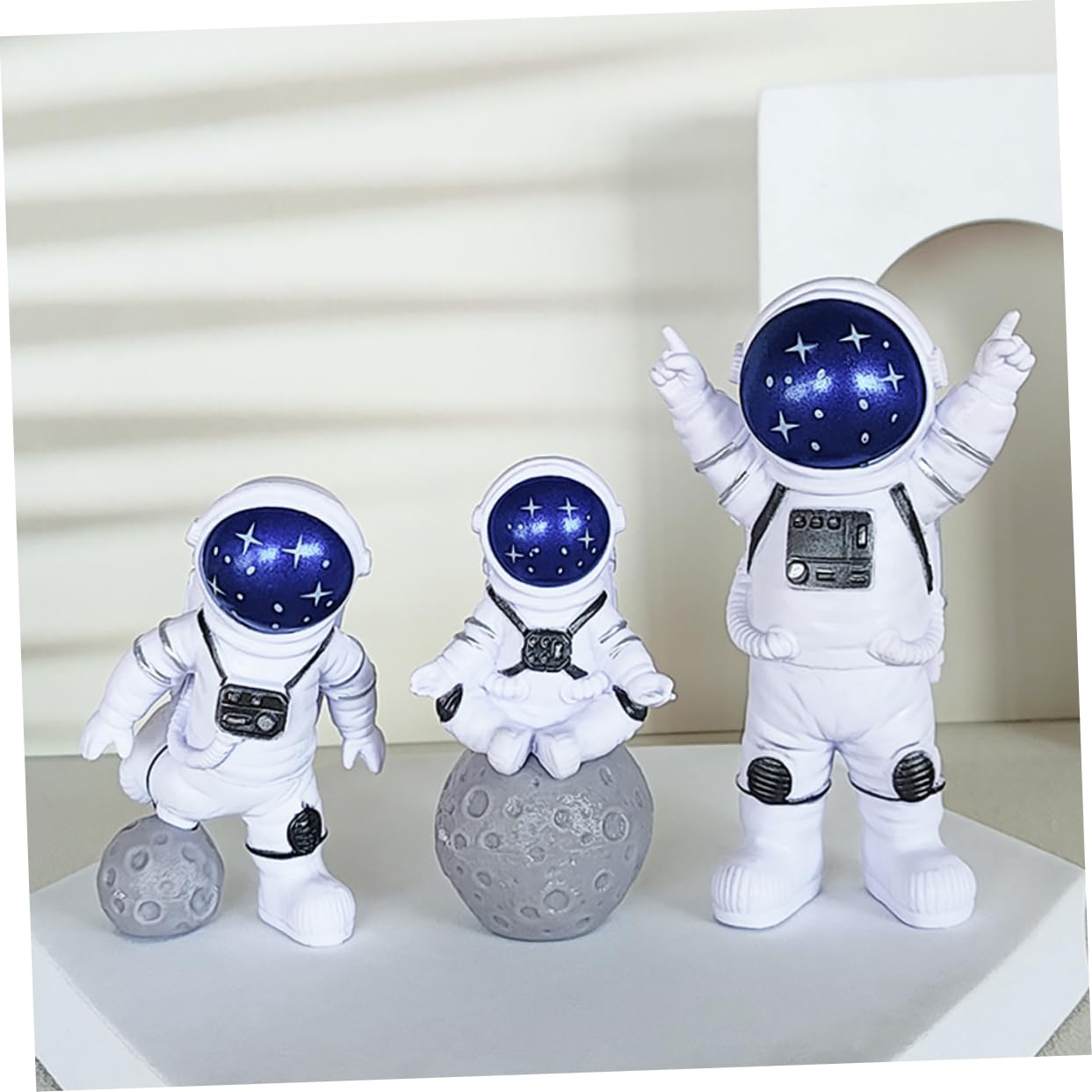 Cabilock 4 Juegos De Estatua De Astronauta Modelo Delicada Figura De Astronauta Adorno De Decoración De Astronauta De Escritorio Estatuas De Astronauta Figuras De Astronauta De